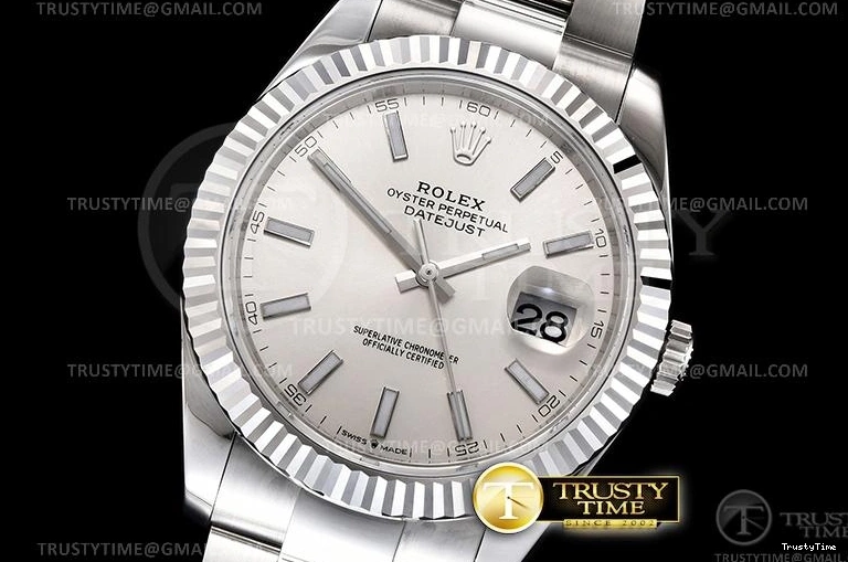 1104 ComfortFit R2DJ0257A – DJ2 41mm 658